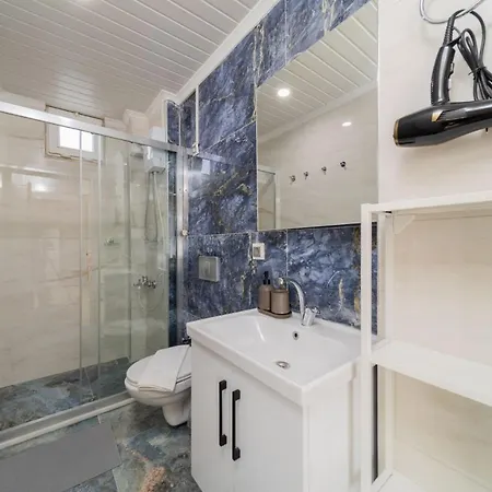 Furnished Flat With Shared Pool In Antalya