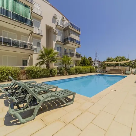 Furnished Flat With Shared Pool In Antalya Apartment Belek